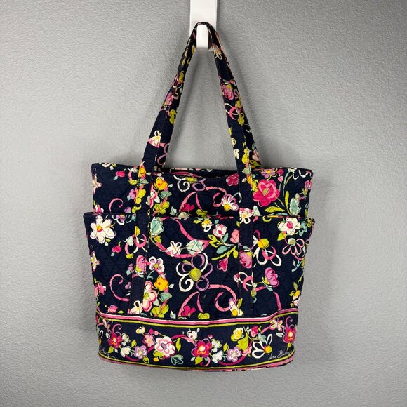 Vera Bradley Handbags - Vera Bradley Tote Large